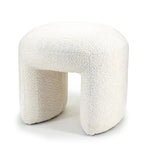 Poef Sahi beige polyester, vooraanzicht op witte achtergrond