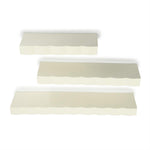 Wand decoratie Bloom beige metaal, vooraanzicht op witte achtergrond