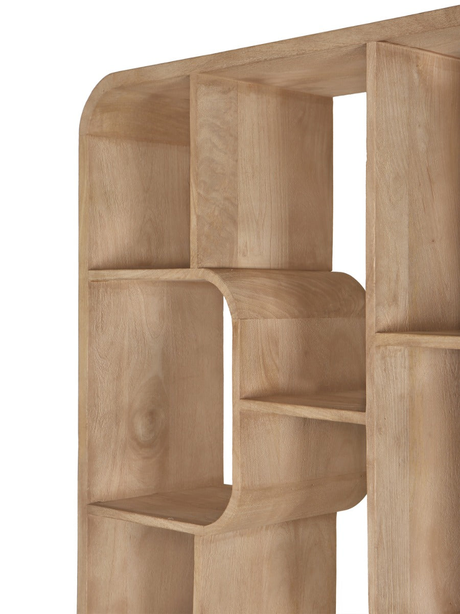 Boekenkast Logan bruin mangohout, detail van het materiaal