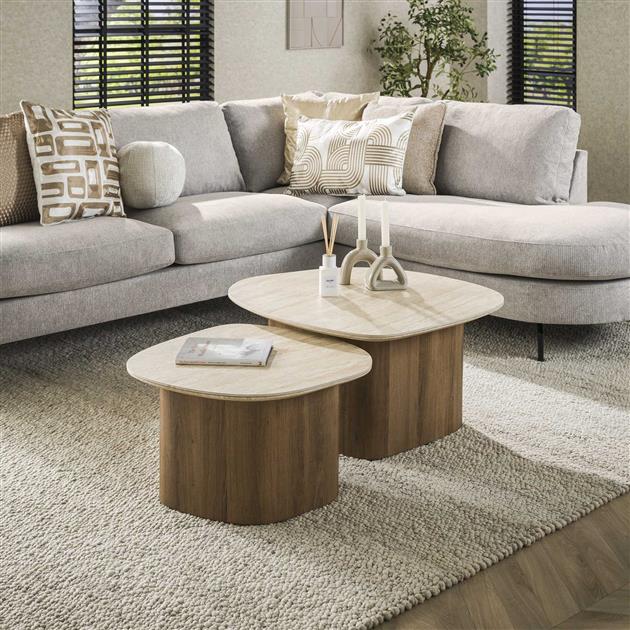 Salontafel Romano beige keramiek, bovenaanzicht in een interieur
