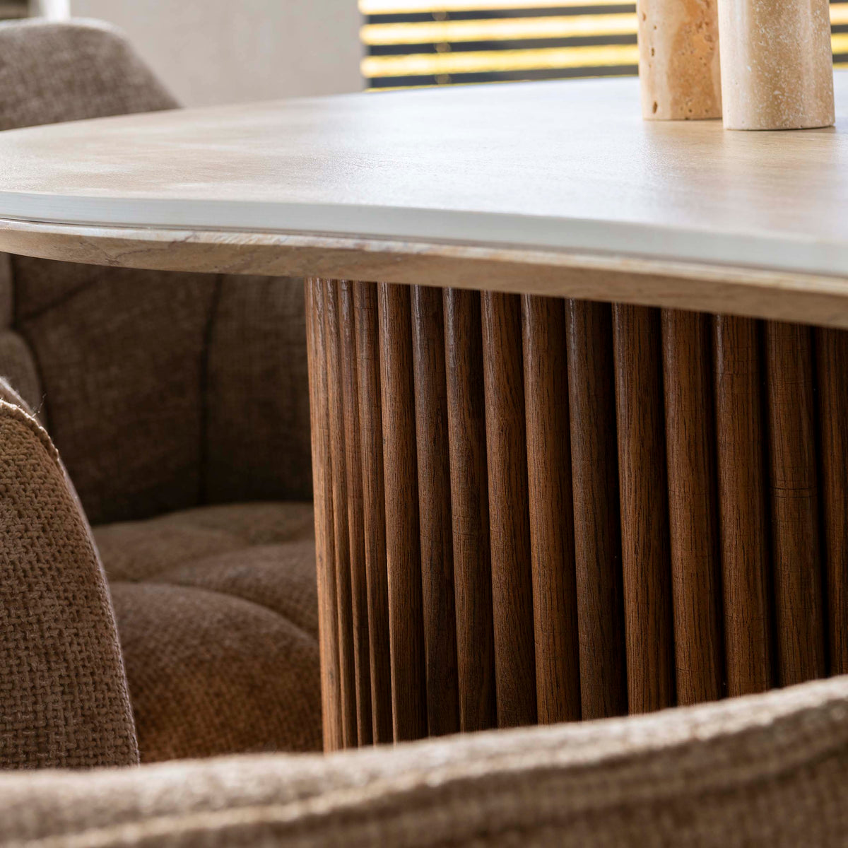 Eettafel Romano melamine, detail van het materiaal