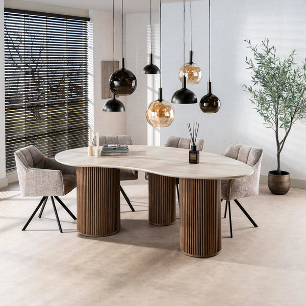 Eettafel Romano melamine, vooraanzicht in een interieur