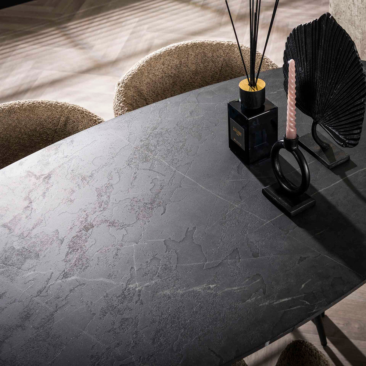 Bartafel Trails zwart melamine, detail van het materiaal