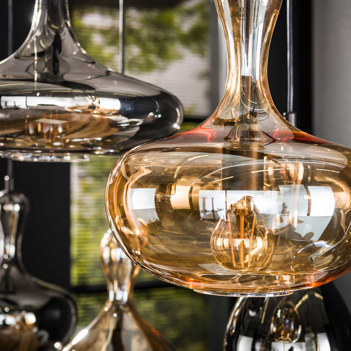 Hanglamp Karaf artic zwart, detail van het materiaal