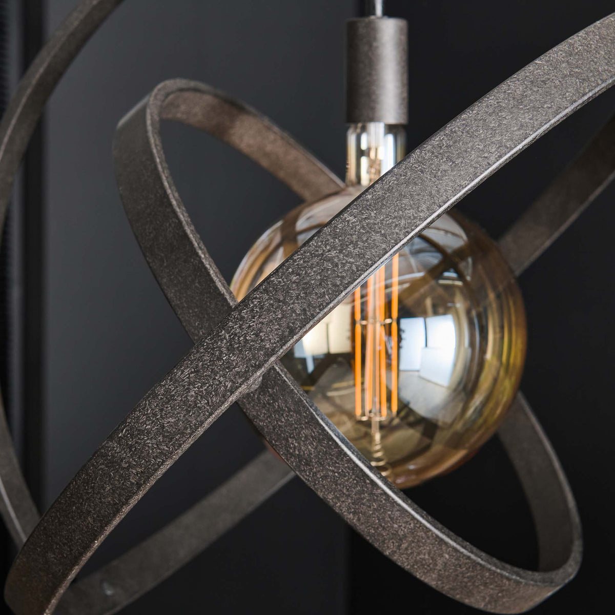 Hanglamp Galaxy verstelbaar artic zwart, detail van het materiaal