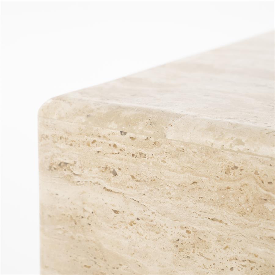 Salontafel Donta naturel travertin vierkant, detail van het materiaal