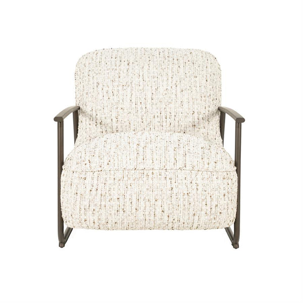 Fauteuil Norel beige stof, vooraanzicht op witte achtergrond