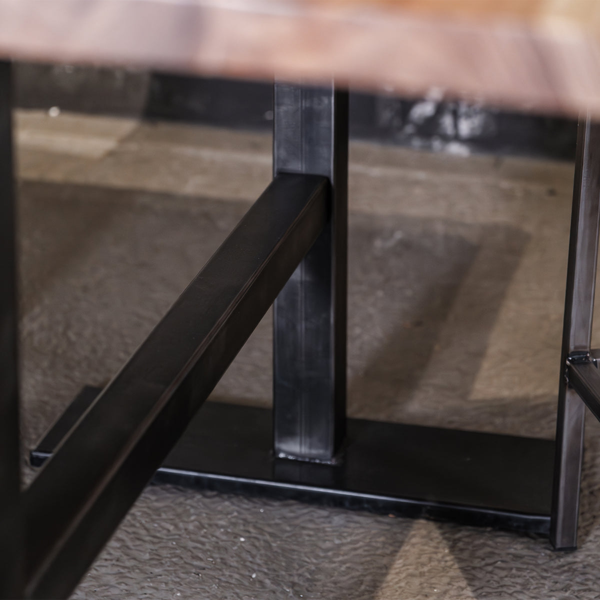 Bartafel Barolo naturel acaciahout, detail van het materiaal