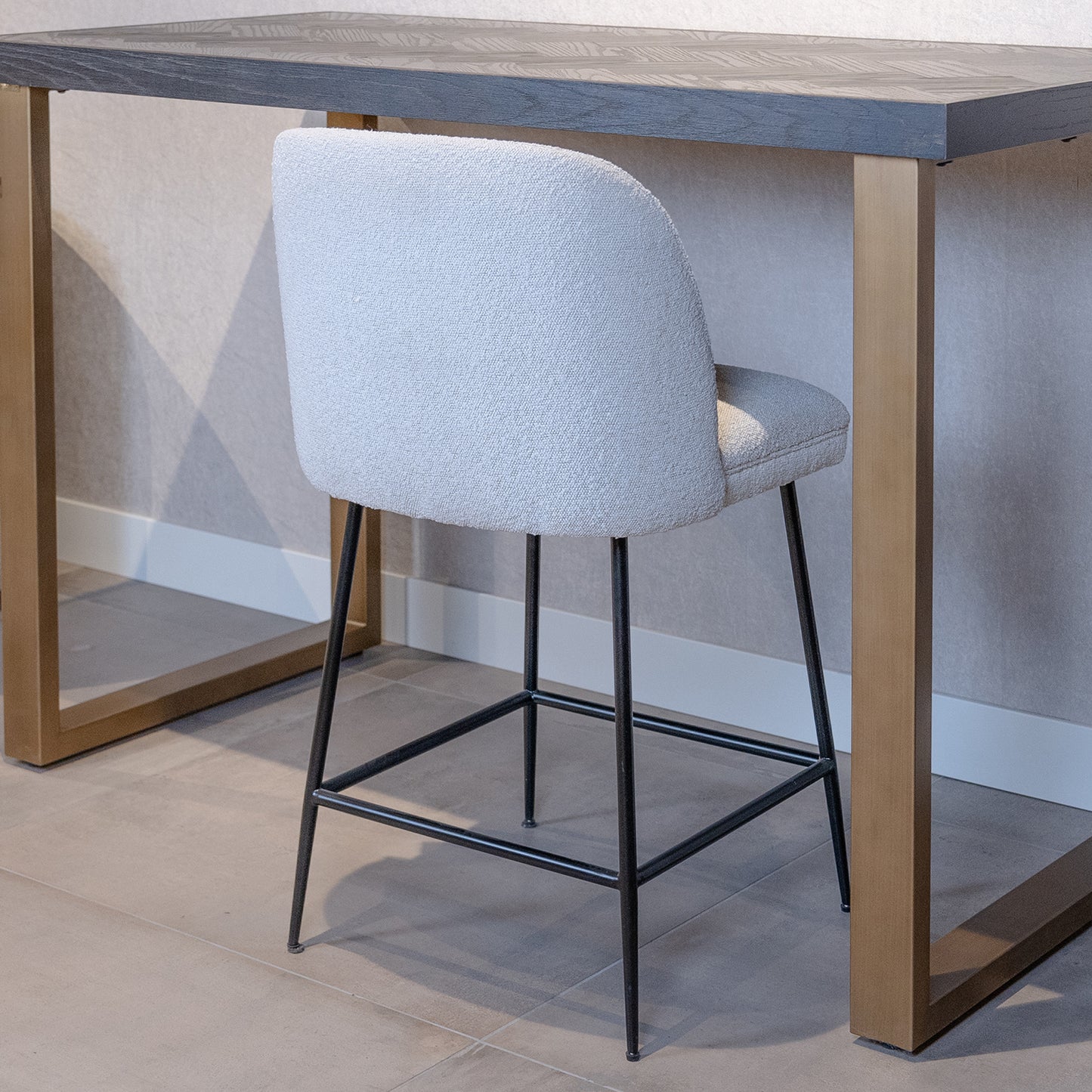 Barstoel Pullitzer | Kookeiland of Bartafel | Wit Bouclé