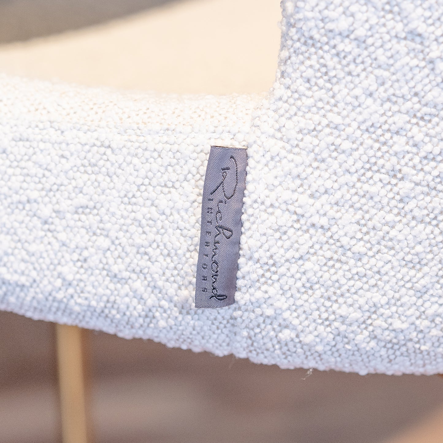 Eetkamerstoel Odessa | Wit Bouclé | Brandvertragend