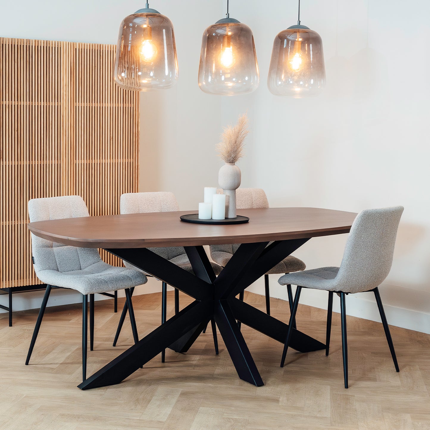 Eettafel Floor | Deens Ovaal | Walnoot