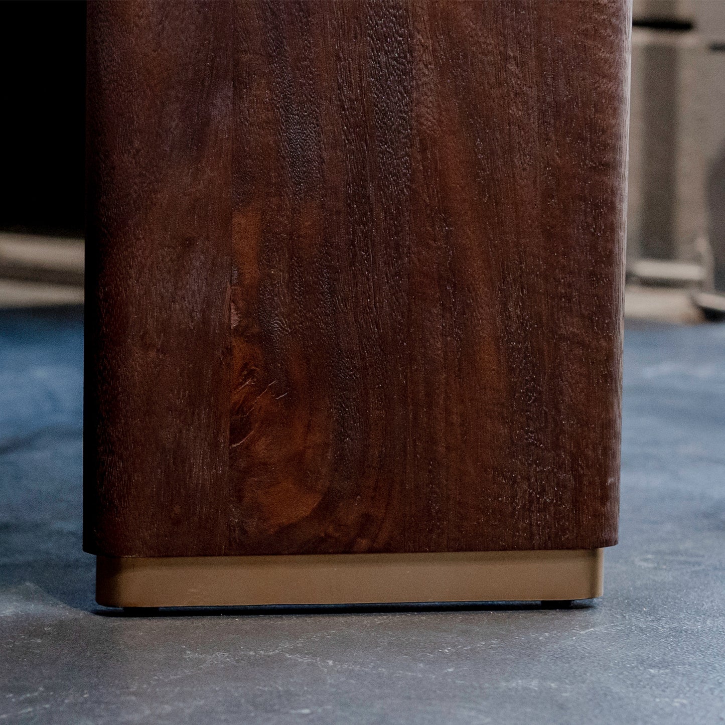 Eettafel Liber | Bruin Mangohout