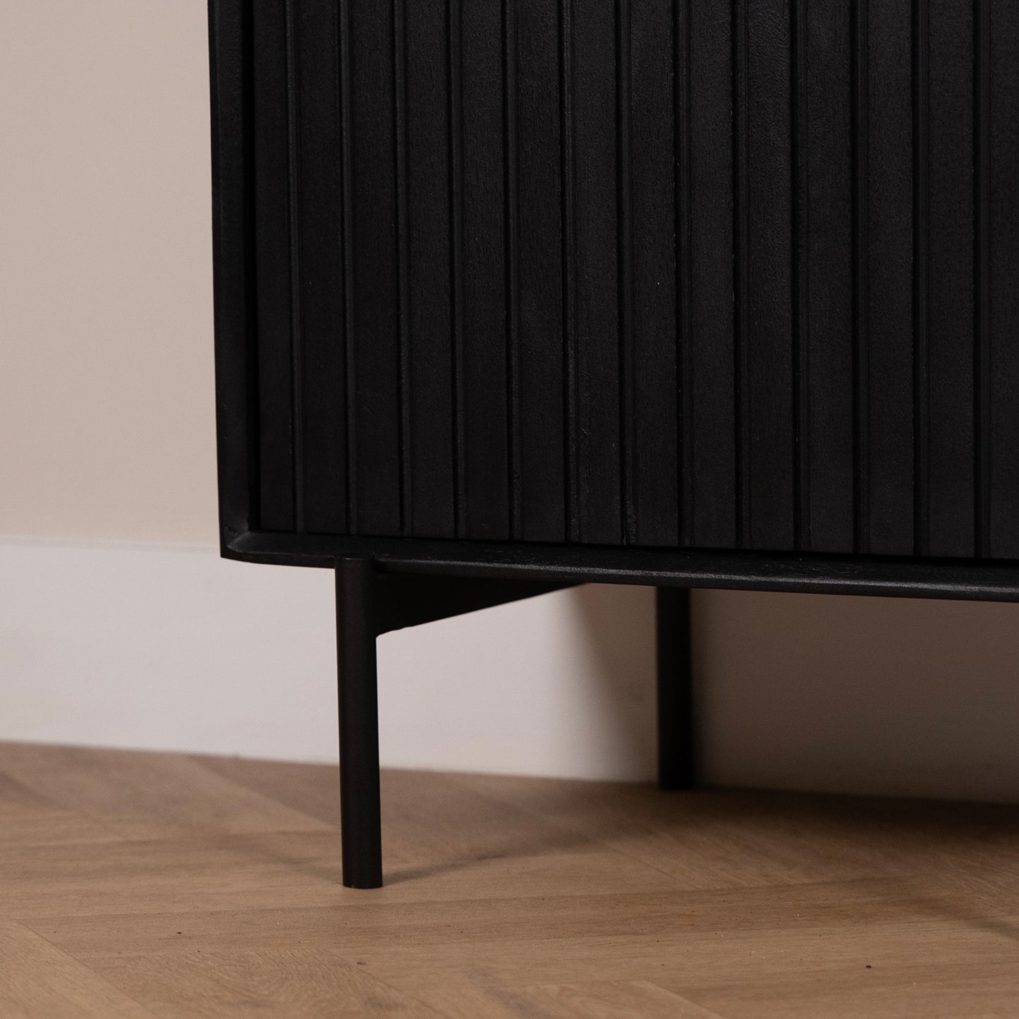 Wijnkast Madison | Zwart Mangohout