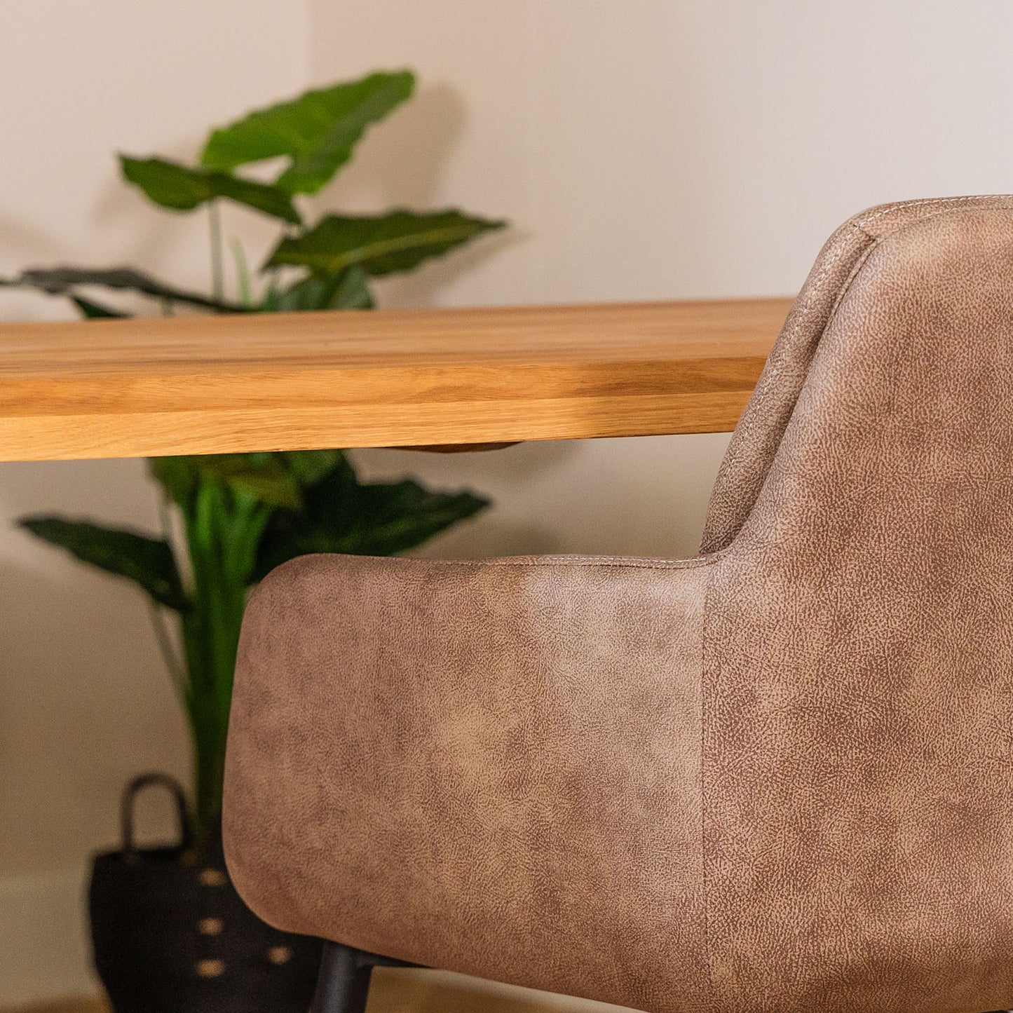 Eetkamerstoel Bailey | Liver