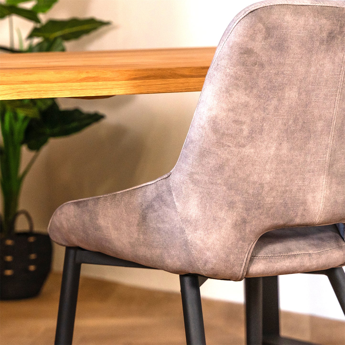 Eetkamerstoel Chili | Velvet Goldy Clay