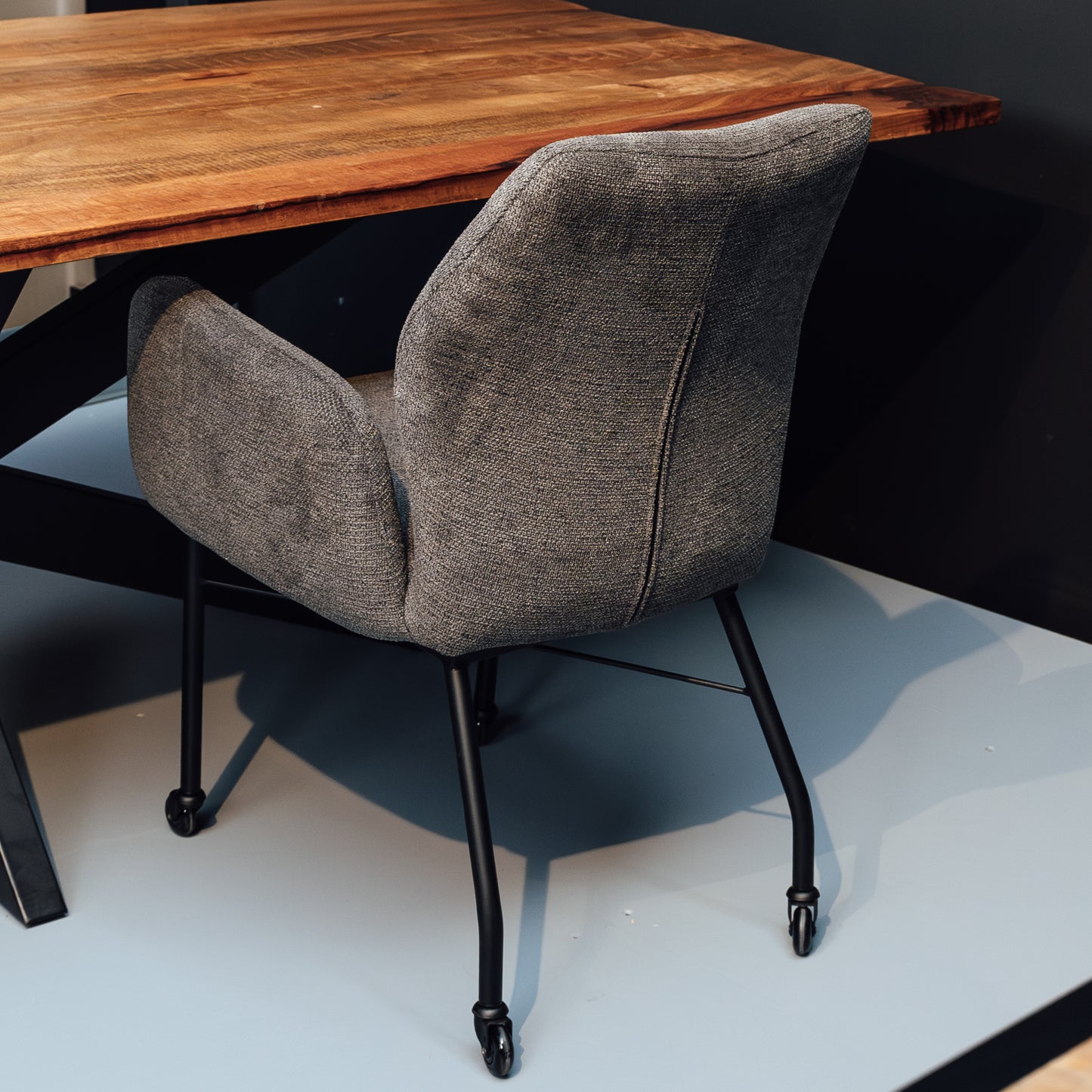 Eetkamerstoel Juul | Met Armleuning | Donker Grijs