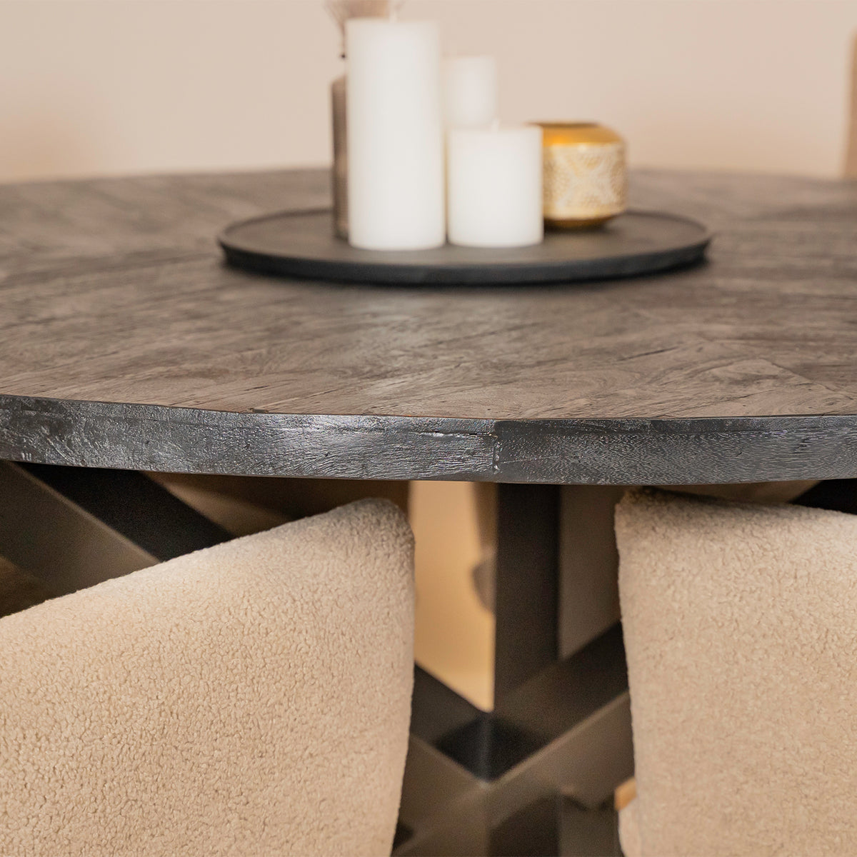 Eettafel Viola, detail van het materiaal
