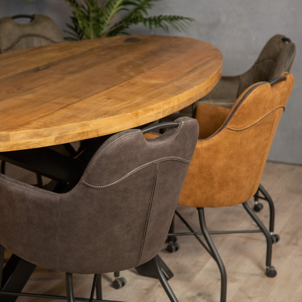 freya ovaal eetkamertafel mangohout