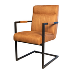 cognac kleur eetkamerstoel bruin met armleuning en hoge rugleuning