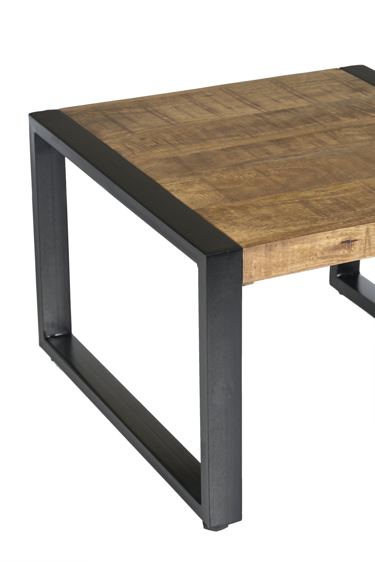 Salontafel Nairobi bruin mangohout, detail van het materiaal