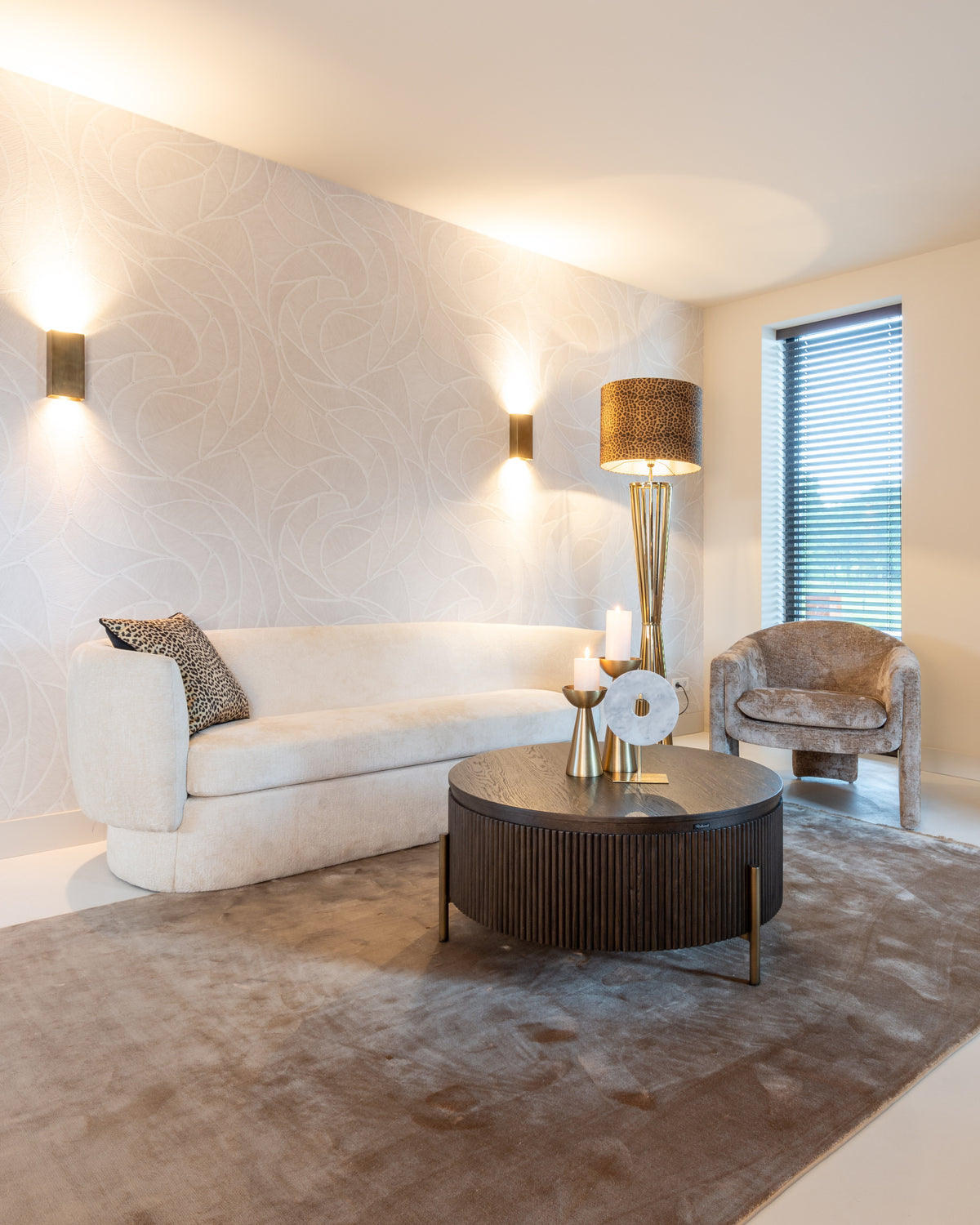 Salontafel Luxor bruin eikenhout in een interieur