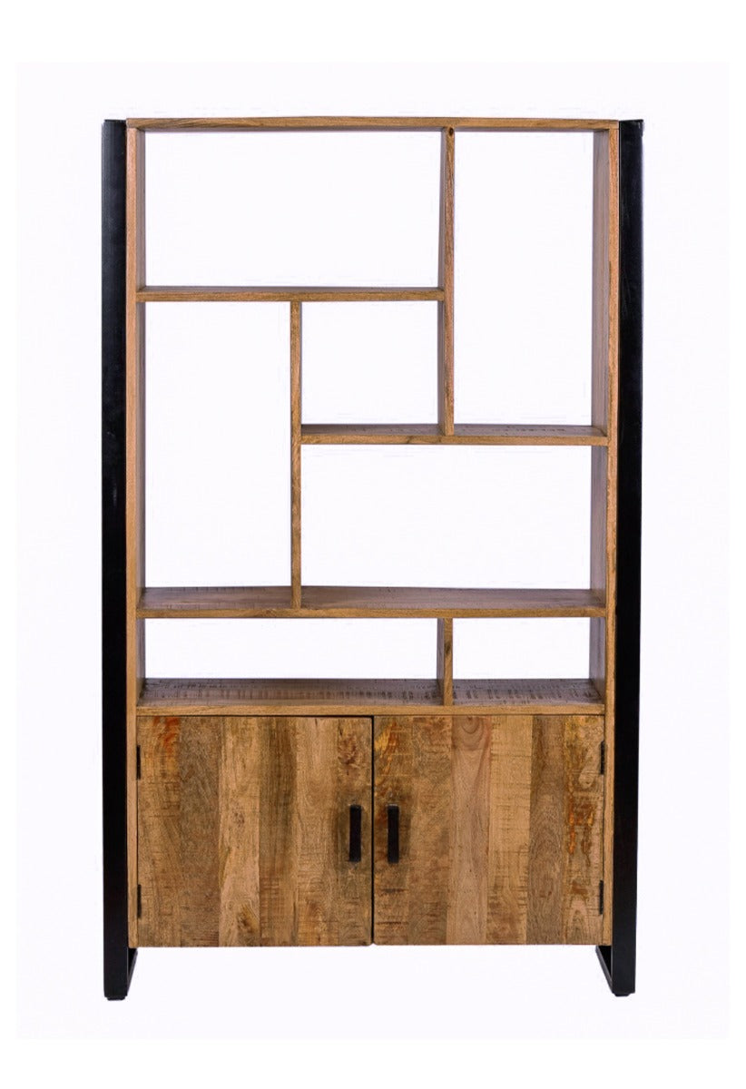 Opbergkast Nairobi bruin mangohout 110 x 180 cm, vooraanzicht op witte achtergrond