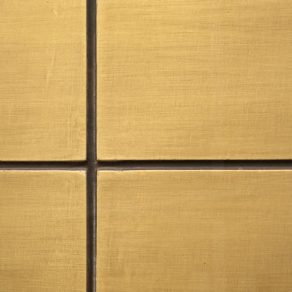 Salontafel Collada brushed gold, detail van het materiaal