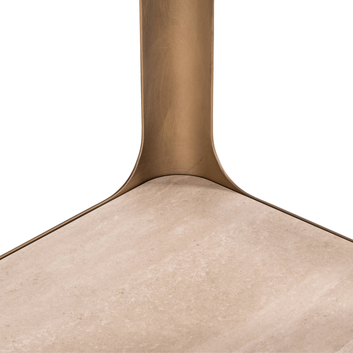 Vitrinekast Claridge goud glas, detail van het materiaal