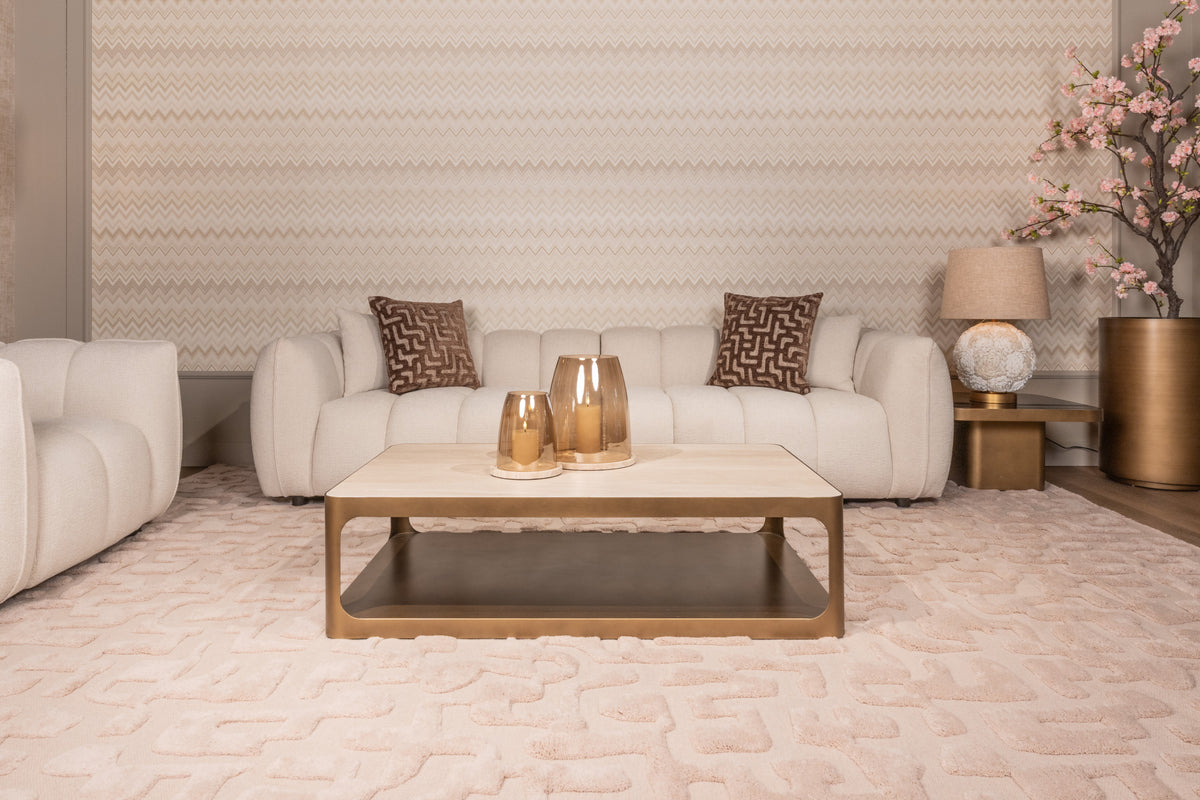 Salontafel Claridge beige metaal, vooraanzicht in een interieur