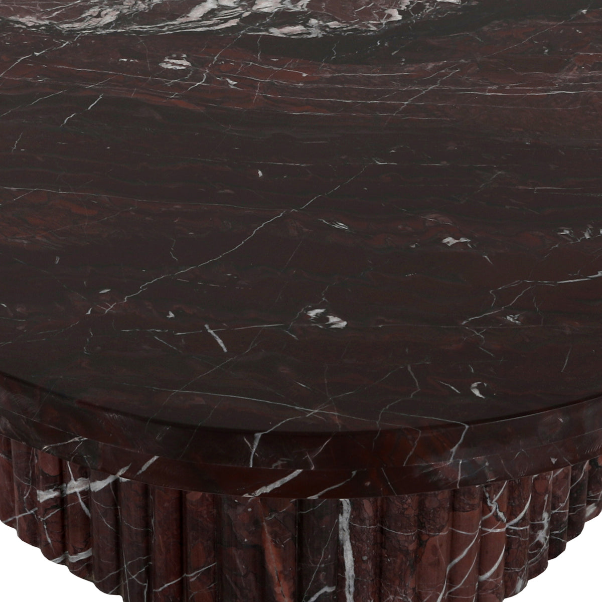 Salontafel Orchid rood marmer, detail van het materiaal