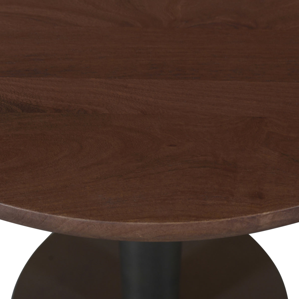 Eettafel Baldwin bruin mangohout, detail van het materiaal