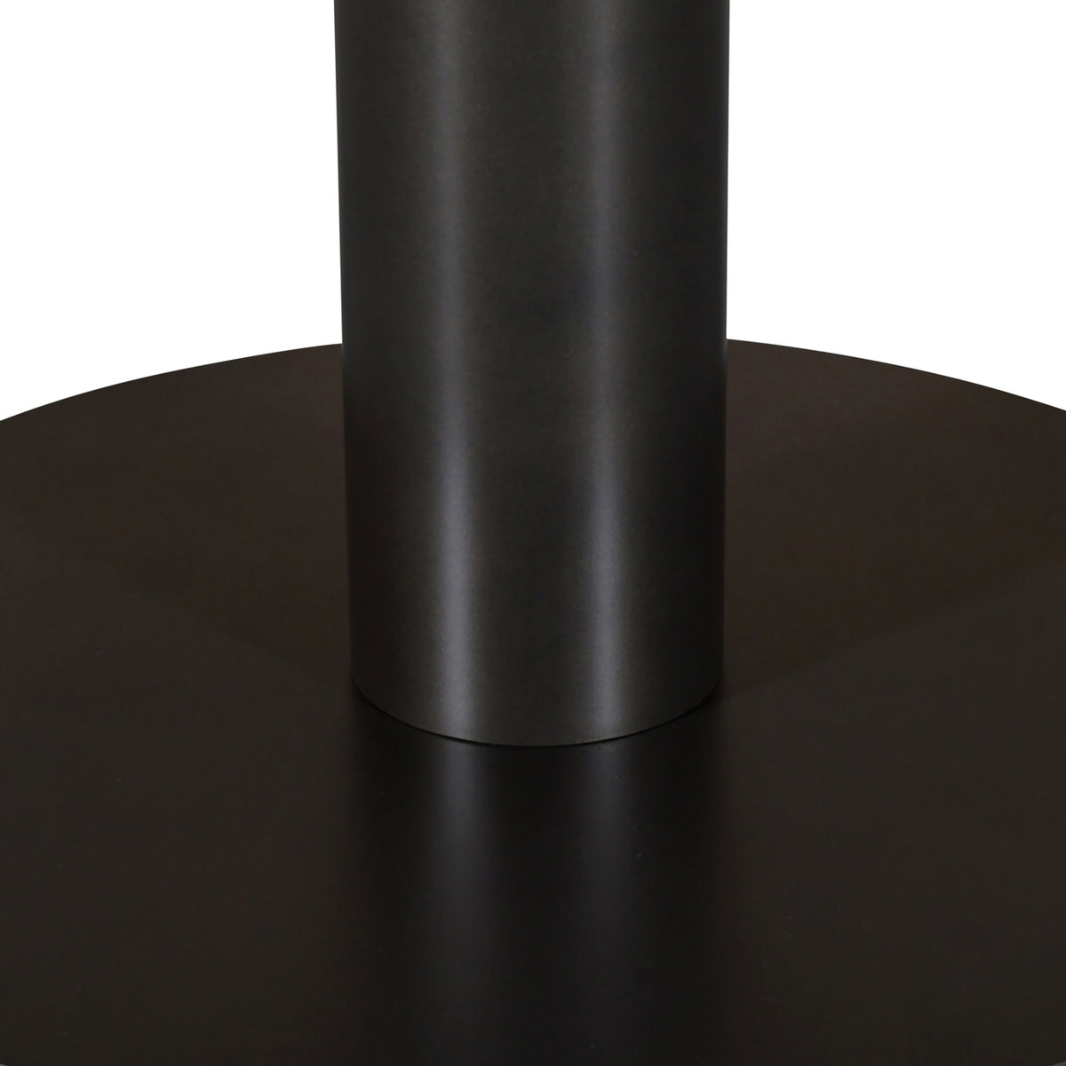 Eettafel Baldwin bruin mangohout, detail van het materiaal