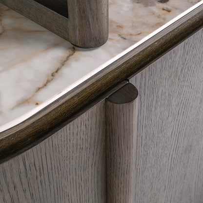 Vitrinekast Langford bruin mdf, detail van het materiaal