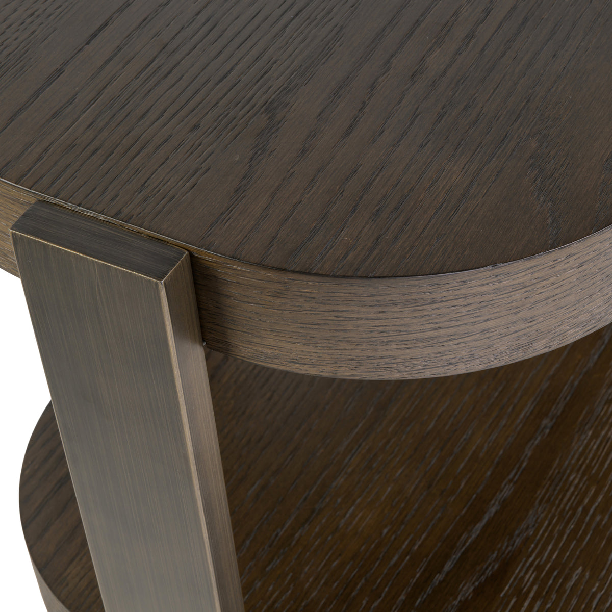 Sidetable Ellington bruin mdf, detail van het materiaal