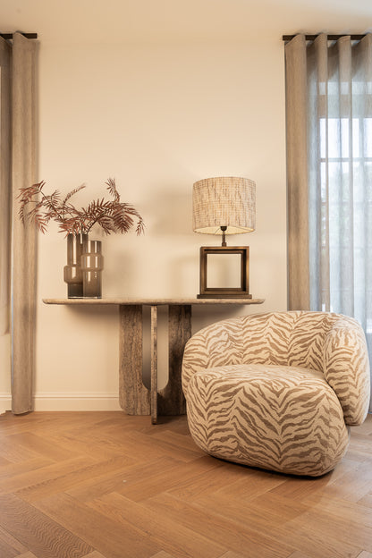 Sidetable Westin grijs travertin, vooraanzicht in een interieur