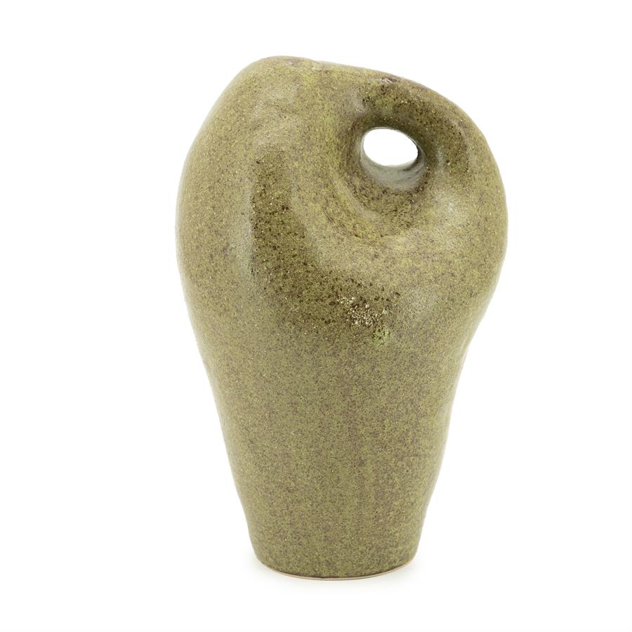 Woonaccessoire Mendi groen aardewerk 33,5 cm, vooraanzicht op witte achtergrond