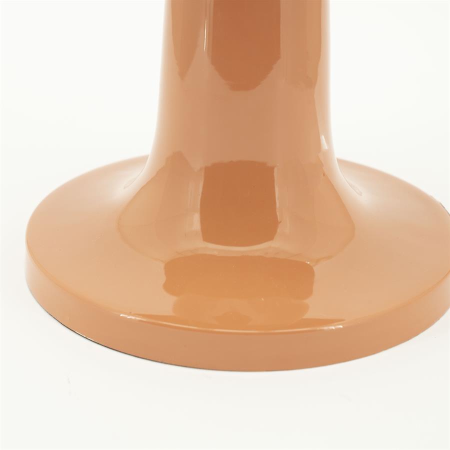 Tafellamp Alvo oranje ijzer, detail van het materiaal