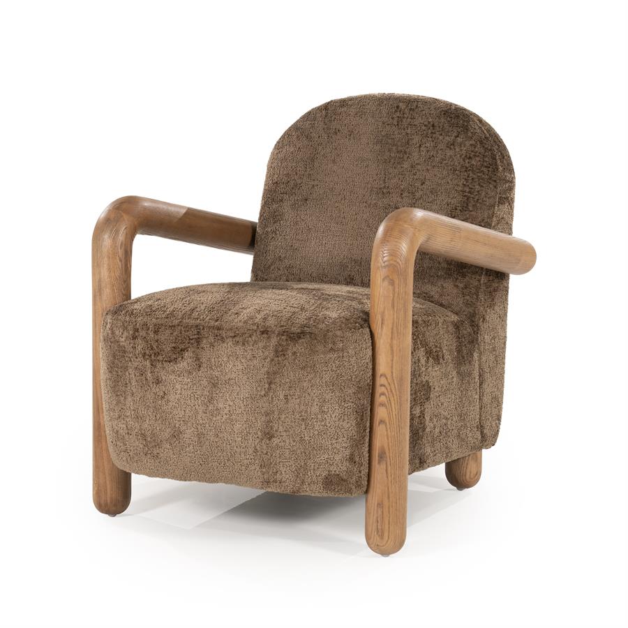 Fauteuil Retrova bruin stof, schuin vooraanzicht op witte achtergrond