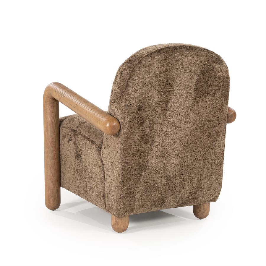 Fauteuil Retrova bruin stof, schuin achteraanzicht op witte achtergrond