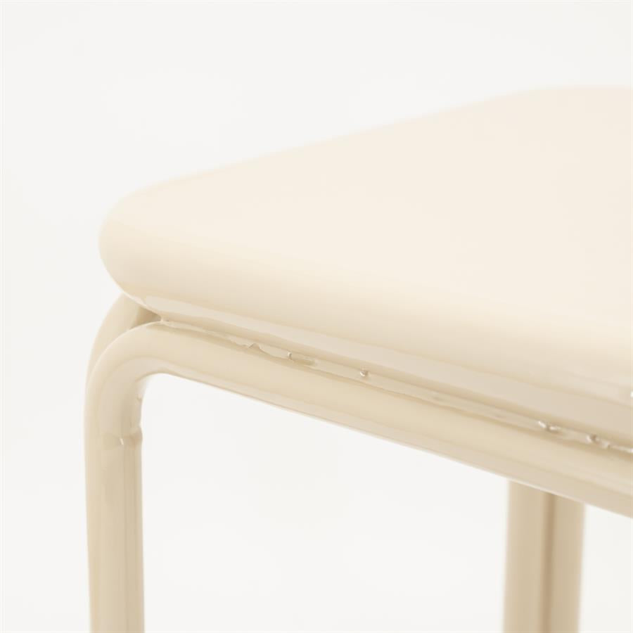 Bijzettafel Zilo beige ijzer, detail van het materiaal