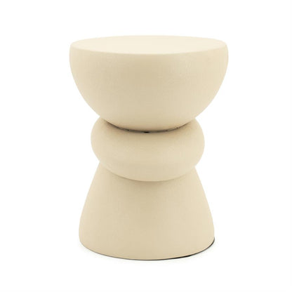 Bijzettafel Kerun beige ijzer, vooraanzicht op witte achtergrond