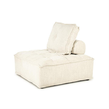 Fauteuil Hive beige stof, schuin vooraanzicht op witte achtergrond