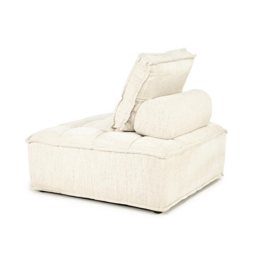 Fauteuil Hive beige stof, schuin achteraanzicht op witte achtergrond