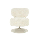 Fauteuil Furlo beige stof, vooraanzicht op witte achtergrond