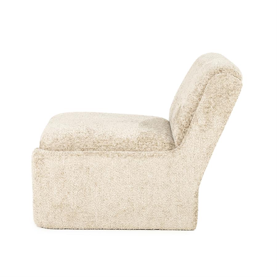 Fauteuil Omla taupe stof, zijaanzicht op witte achtergrond