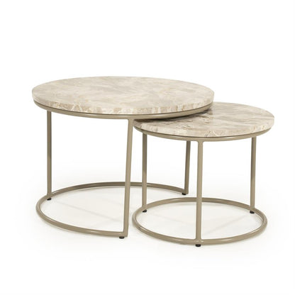 Salontafel Alvar beige ijzer set van 2, schuin vooraanzicht op witte achtergrond