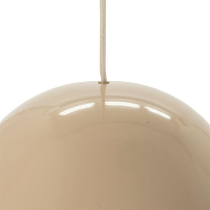 Hanglamp Puro taupe ijzer groot, detail van het materiaal