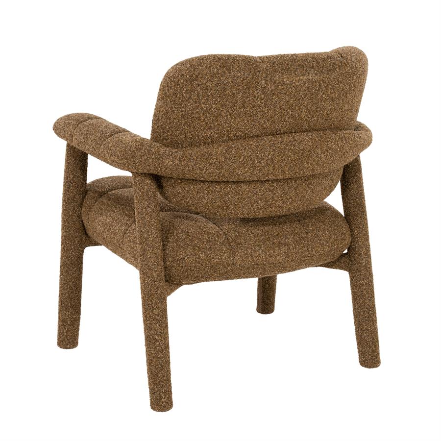 Fauteuil Knox bruin stof, schuin achteraanzicht op witte achtergrond