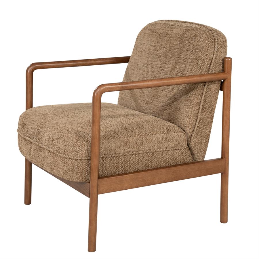 Fauteuil Sutton bruin stof, schuin vooraanzicht op witte achtergrond