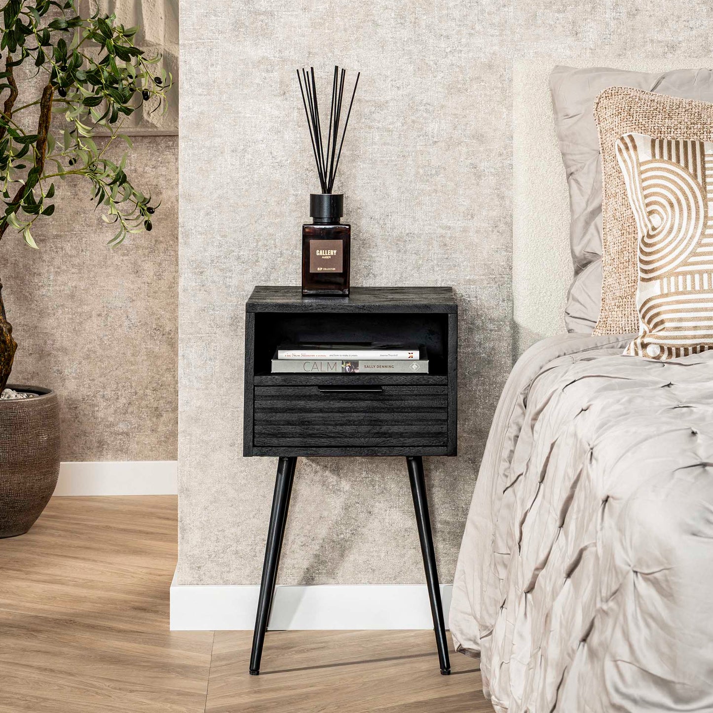 Nachtkastje Marina | 1 Lade | Zwart Massief Mango